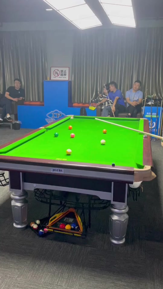 仅是他篮球 仅是他篮球